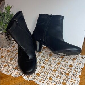 Clarks Elegant Soft Black Leather Heeled Boots